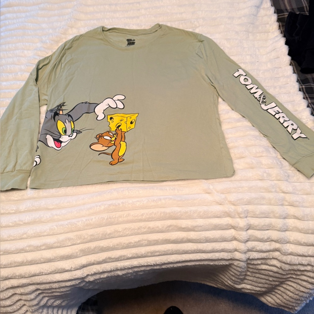 Women's Green Long Sleeve Tee